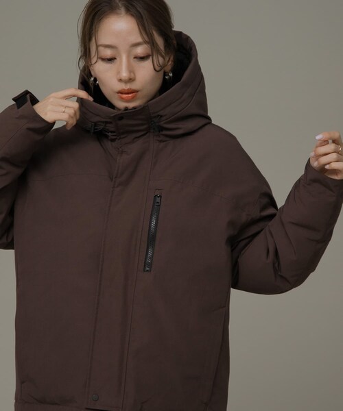 フーディーダウンジャケット