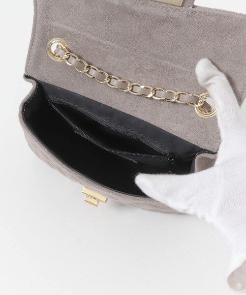 URBAN RESEARCH ROSSO（アーバンリサーチロッソ）の「AULENTTI　スエードキルティングバッグ（ショルダーバッグ・レディース・TAUPE・-）」の10枚目の写真