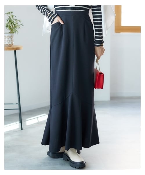 nissen（ニッセン）の「大きいサイズ  よく伸びるやわらかマーメイドスカート（ゆったりヒップ）（スカート・レディース・ロイヤルブルー/アシッドイエロー/黒・L/LL/3L/4L/5L/6L/8L/10L）」の6枚目の写真