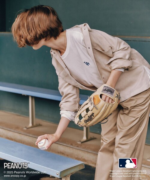 ROPE' PICNIC（ロペピクニック）の「【PEANUTS×MLB COLLECTION by ROPE' PICNIC】ロングスリーブTee（Tシャツ/カットソー・レディース・ホワイト/ホワイト系/ベージュ・F）」の2枚目の写真