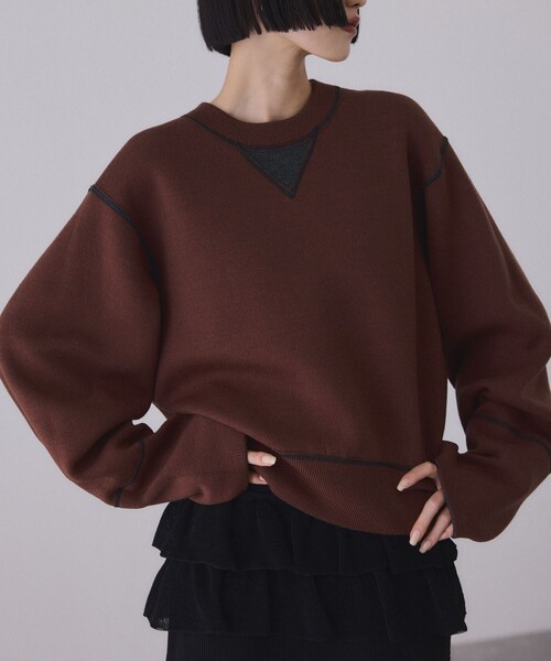 ADAM ET ROPE'(アダムエロペ)の「バイカラーリバーシブルニットプルオーバー(ニット/セーター・レディース・チャコール/ダークブラウン系/ピンク・F)」の8枚目の写真