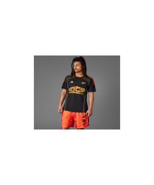 adidas（アディダス）の「アーセナル × NTS UBP ジャージー（）」 - WEAR