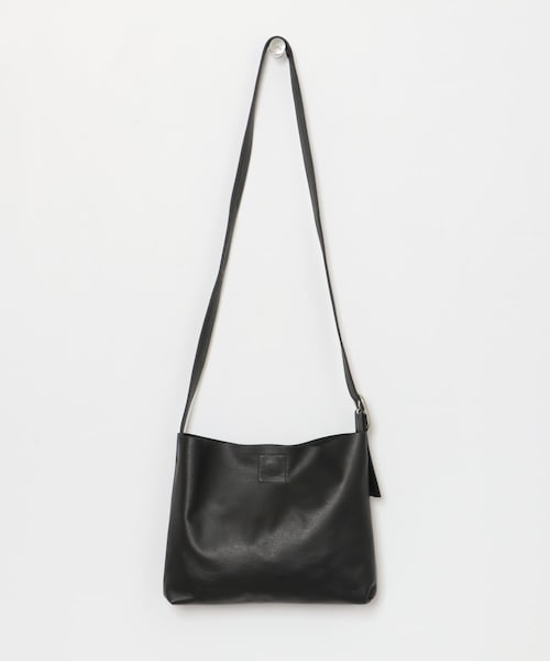 かぐれ(カグレ)の「ATELIER 4.5 SHOULDER BAG(ショルダーバッグ・レディース・white/black/gray・FREE)」の2枚目の写真