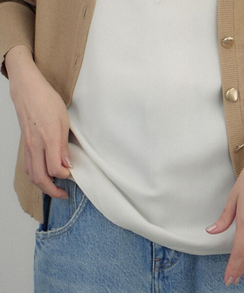 ADAM ET ROPE'（アダムエロペ）の「フレンチレースフィブリルサテンキャミソール（キャミソール・レディース・ブラック/オフホワイト・F）」の14枚目の写真