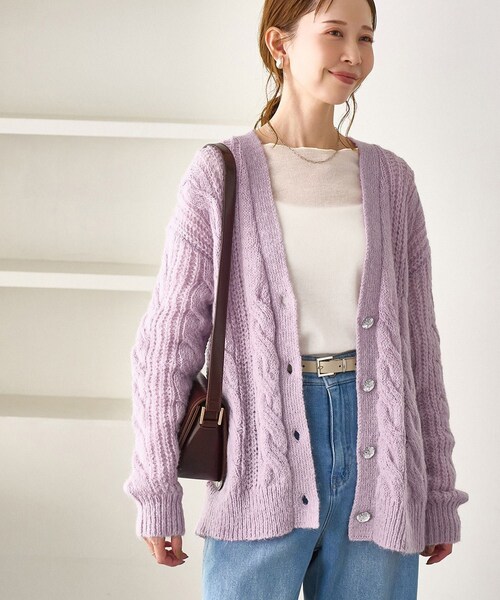 ROPE' PICNIC（ロペピクニック）の「ゆるケーブル編みVネックニットカーディガン（カーディガン/ボレロ・レディース・グレー/キナリ/ブルー系/ラベンダー・F）」の4枚目の写真