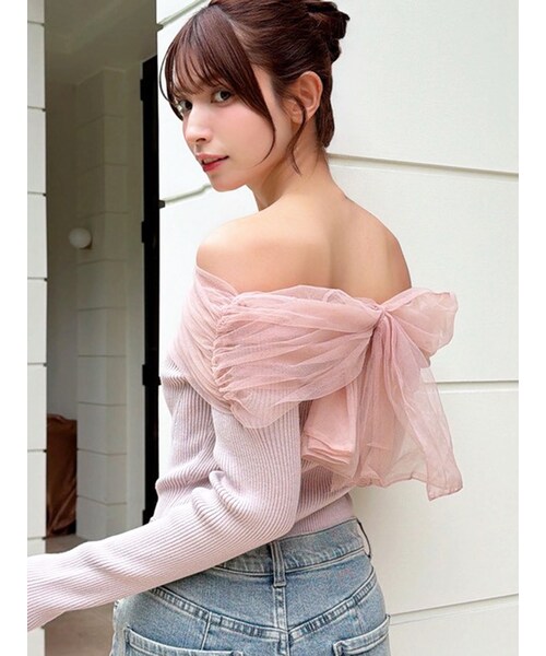 RESEXXY（リゼクシー）の「バックリボンオフショルニットトップス（ニット/セーター・レディース・ホワイト/ブラック/ピンク/ブルー・F）」の8枚目の写真