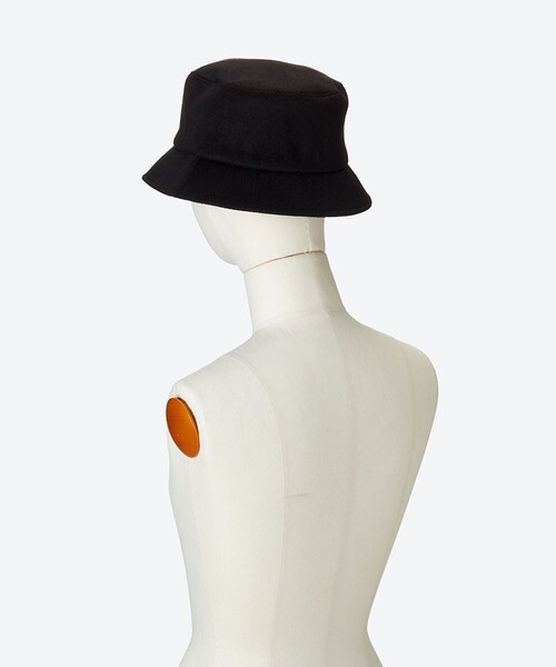 ADAM ET ROPE'（アダムエロペ）の「【J'aDoRe限定】【KIJIMA TAKAYUKI(キジマ タカユキ)】PURE CASHMERE BUCKET HAT（ハット・レディース・ブラック/ベージュ・1/2）」の7枚目の写真