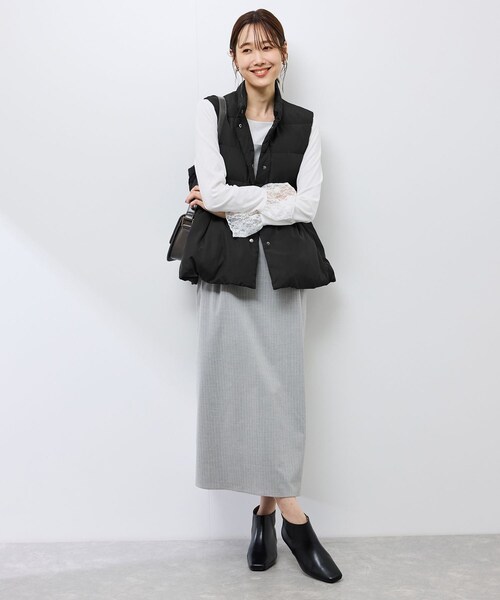 ROPE' PICNIC（ロペピクニック）の「【GREEN DOWN/グリーンダウン】ペプラムダウンベスト（ダウンベスト・レディース・ブラック/オフホワイト・F）」の4枚目の写真