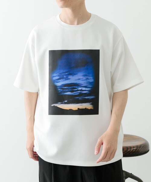 ITEMS URBANRESEARCH（アイテムズ アーバンリサーチ）の「Art Graphic ポンチTシャツ Dawn（Tシャツ/カットソー・メンズ・WHT/BLK・M/L）」の6枚目の写真