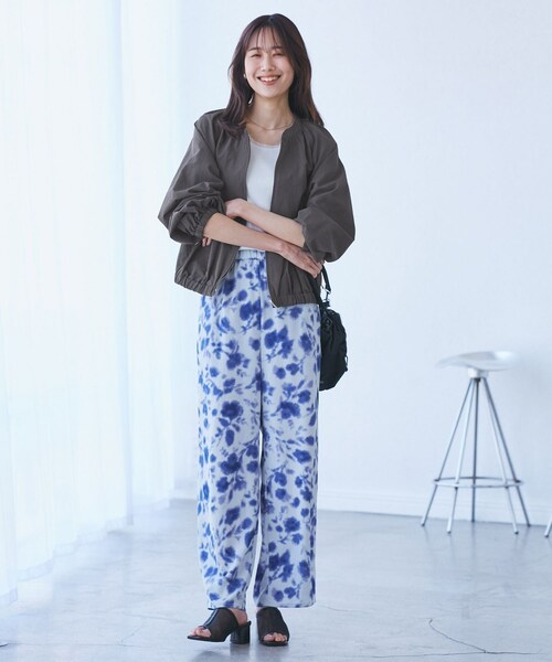 ROPE' PICNIC（ロペピクニック）の「【撥水加工・花粉ガード】リサイクルナイロンブルゾン（ブルゾン・レディース・チャコール/ホワイト系/ベージュ・38）」の6枚目の写真