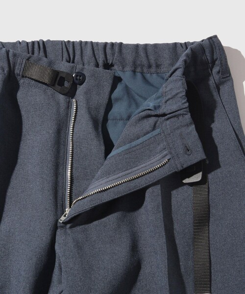 ADAM ET ROPE'(アダムエロペ)の「《別注》【GRAMICCI/グラミチ】2WAY STRETCH WIDE STRAIGHT(スラックス・レディース・ブラック/チャコール/グレー/ブルー系・L/M/S/XL)」の20枚目の写真