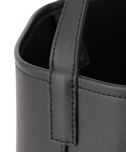 ADAM ET ROPE'(アダムエロペ)の「ワンハンドルバッグ(ショルダーバッグ・レディース・ブラック/ベージュ系・F)」の21枚目の写真