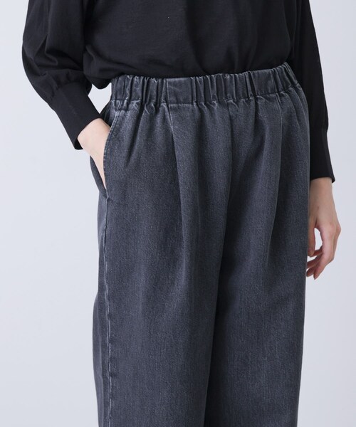 かぐれ（カグレ）の「フェードデニムイージーパンツ（デニムパンツ・レディース・L/INDIGO/BLACK・FREE）」の13枚目の写真