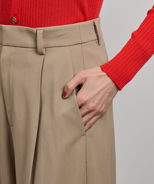 ROPE'（ロペ）の「ワンタックストレートワイドパンツ【REGGIANI（レッジアーニ）】（その他パンツ・レディース・ブラック/ベージュ・36/38/40）」の20枚目の写真