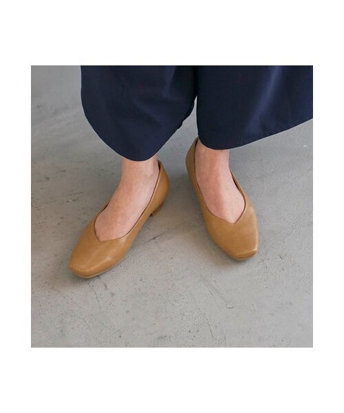 ing(イング)の「イング ing スクエアトゥVカットパンプス (パンプス・レディース・BL/LBU/BG/GR/WN/WHU・220/22cm/225/22.5cm/230/23cm/235/23.5cm/240/24cm/245/24.5cm/250/25cm)」の4枚目の写真