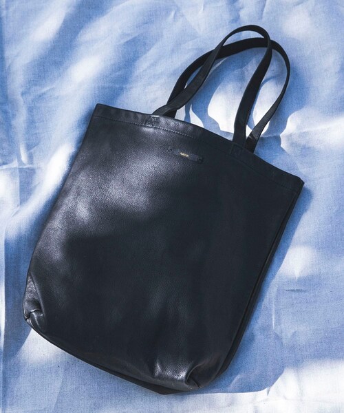 URBAN RESEARCH(アーバンリサーチ)の「AWAK TOTE-grain(トートバッグ・メンズ・BLK-B/BLK-W・One)」の6枚目の写真