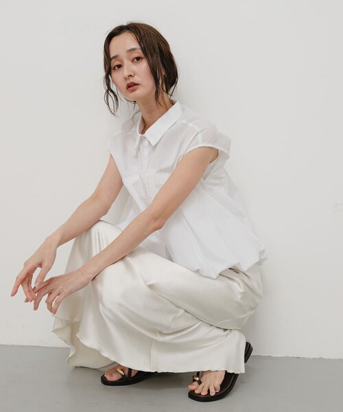 SENSE OF PLACE by URBAN RESEARCH(センスオブプレイスバイアーバンリサーチ)の「『イージーケア』フレンチスリーブバルーンシャツ(シャツ/ブラウス・レディース・BLACK/IVORY/BLU×WHT・One)」の8枚目の写真