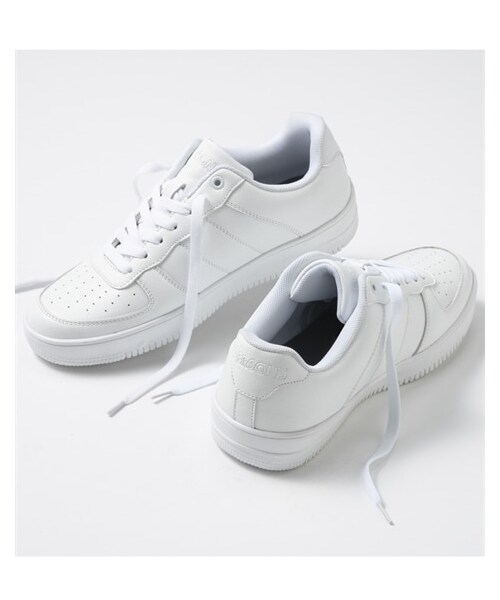 nissen（ニッセン）の「【ゆったり幅広】PERSON'S　レースアップスニーカー（ワイズ４Ｅ）（スニーカー・メンズ・ホワイト/ホワイト×ネイビー/ホワイト×オーロラ・23.5cm/4E/24.0cm/4E/24.5cm/4E/25.0cm/4E/25.5cm/4E/26.0cm/4E/26.5cm/4E/27.0cm/4E）」の4枚目の写真