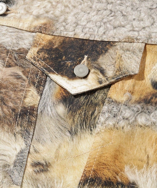 ADAM ET ROPE'(アダムエロペ)の「【TOLQ/トルク】Printed Trucker Jacket(その他アウター・メンズ・キャメル系/ブルー系・3/4/5)」の13枚目の写真