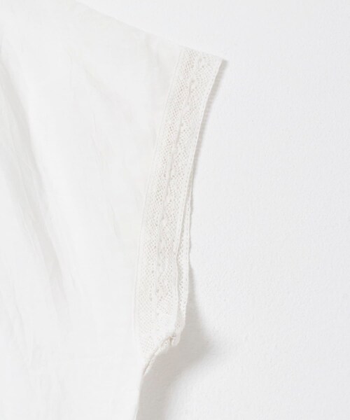 かぐれ(カグレ)の「SOIL COTTON VOILE GATHERED SHIRTS(シャツ/ブラウス・レディース・WHT/CCR・1)」の5枚目の写真