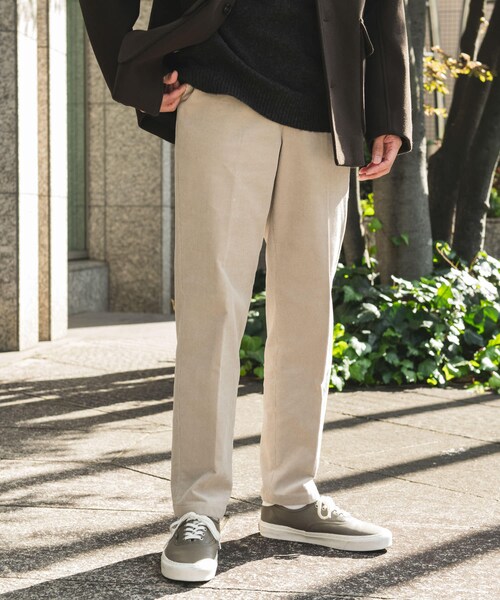 URBAN RESEARCH DOORS（アーバンリサーチドアーズ）の「『UR TECH』コーデュロイトラウザー（その他パンツ・メンズ・OFF/BROWN/CHARCOAL/NAVY・S/M/L/XL）」の8枚目の写真