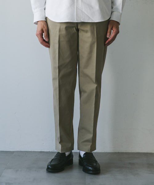 チノテーパードトラウザー