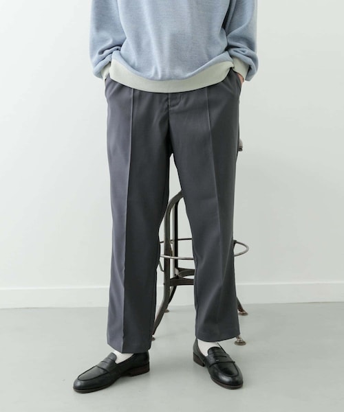 ITEMS URBANRESEARCH(アイテムズ アーバンリサーチ)の「1-tuckストレッチイージーパンツ(その他パンツ・メンズ・GRY/BEG/BRN/BLK・M/L)」の2枚目の写真