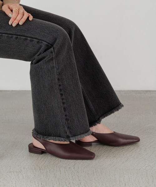 URBAN RESEARCH Sonny Label（アーバンリサーチサニーレーベル）の「バックストラップスクエアパンプス（パンプス・レディース・ブラック/アカチャ/キャメル・S/M/L）」の19枚目の写真