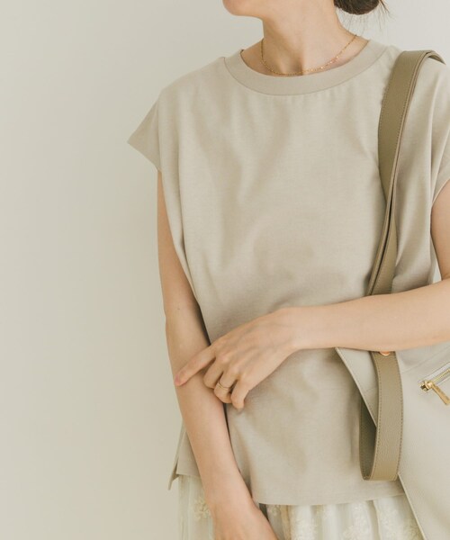 ITEMS URBANRESEARCH(アイテムズ アーバンリサーチ)の「クルーネックノースリTシャツ(Tシャツ/カットソー・レディース・L.GREGE/WHT/CHA/P.BLU・FREE)」の3枚目の写真