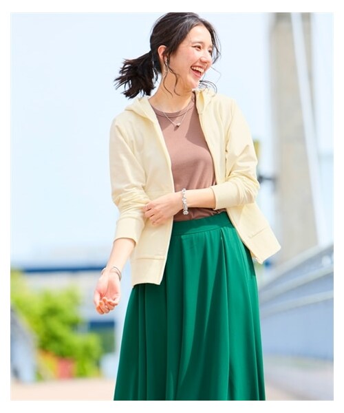 nissen（ニッセン）の「大きいサイズ 綿100％シンプルジップアップパーカー（パーカー・レディース・ラテホワイト/スモークカーキ/ピュアブルー/杢チャコールグレー/黒(EC限定カラー扱い)・L/LL/3L/4L/5L/6L/8L/10L）」の7枚目の写真