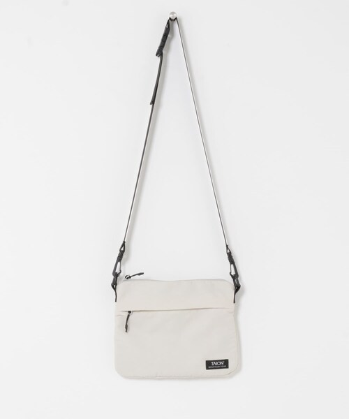SENSE OF PLACE by URBAN RESEARCH（センスオブプレイスバイアーバンリサーチ）の「TAION　マウンテンサコッシュ（ショルダーバッグ・メンズ・BLACK/NAVY/ICE GRAY・One）」の11枚目の写真