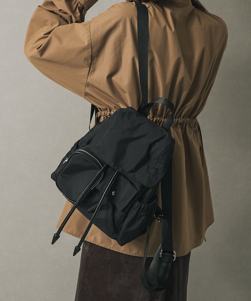 SENSE OF PLACE by URBAN RESEARCH（センスオブプレイスバイアーバンリサーチ）の「撥水マルチポケットナイロンリュック（バックパック/リュック・レディース・BLACK/BROWN・one）」の4枚目の写真