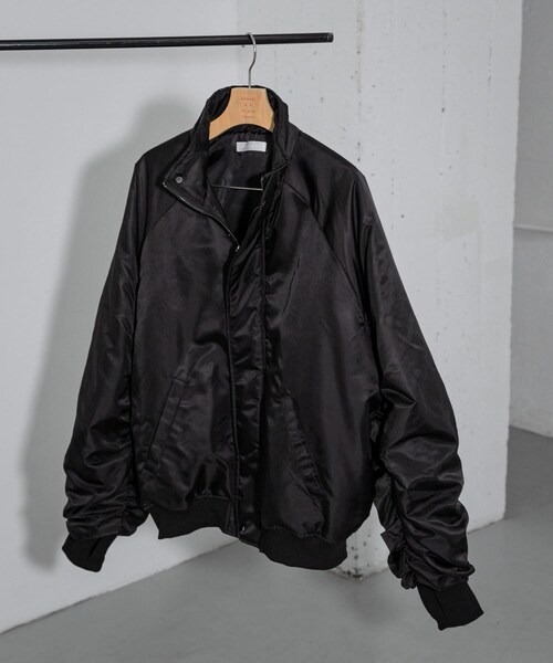 SENSE OF PLACE by URBAN RESEARCH（センスオブプレイスバイアーバンリサーチ）の「『ユニセックス』ナイロンギャザースタンドブルゾン（テーラードジャケット・メンズ・GRAY/BLACK/OLIVE・M/L）」の11枚目の写真