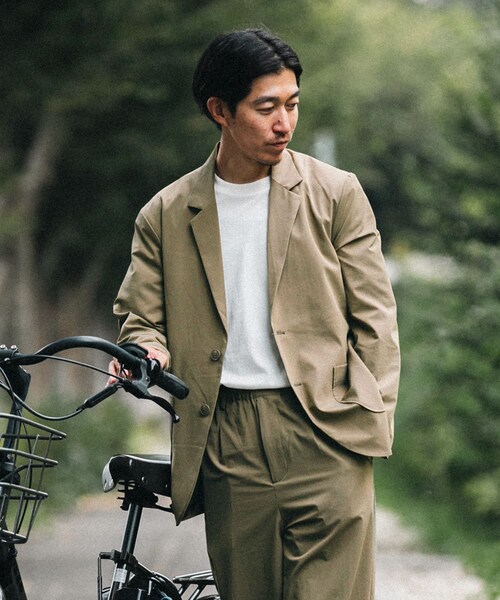 ITEMS URBANRESEARCH（アイテムズ アーバンリサーチ）の「ストレッチナイロン テーラードジャケット（テーラードジャケット・メンズ・KHK/BLK/NVY・M/L）」の2枚目の写真