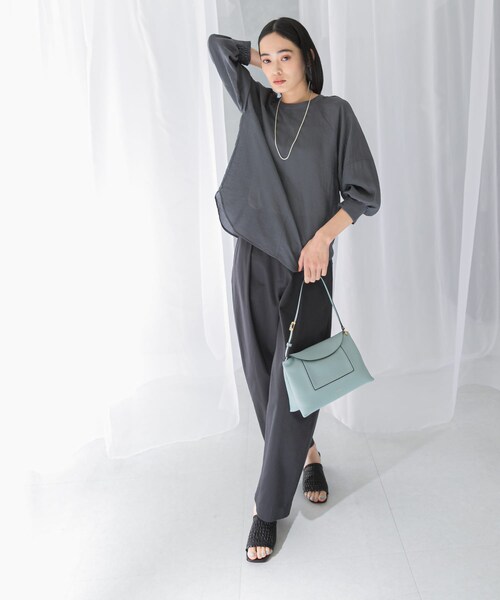 URBAN RESEARCH ROSSO（アーバンリサーチロッソ）の「2WAYギャザースリーブブラウス（シャツ/ブラウス・レディース・CHARCOAL/L/BEIGE/YELLOW・FREE）」の10枚目の写真