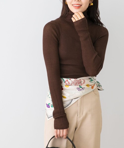 URBAN RESEARCH ROSSO（アーバンリサーチロッソ）の「F by ROSSO　ウォッシャブルシアーリブタートルニット（ニット/セーター・レディース・L/GRAY/RED/BLACK/BROWN・Free）」の17枚目の写真