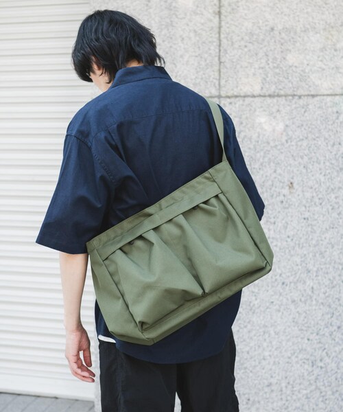 撥水マルチポケットヘルメットショルダー