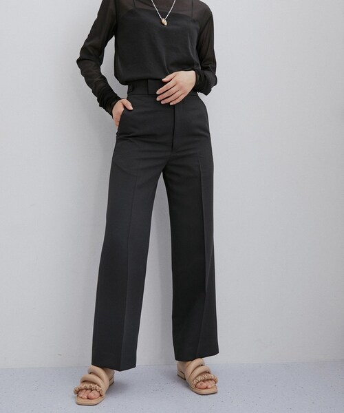 ADAM ET ROPE'（アダムエロペ）の「【サステナブル】ワイドスラックス（スラックス・レディース・ブラック/ベージュ/イエロー系・34/36/38）」の8枚目の写真