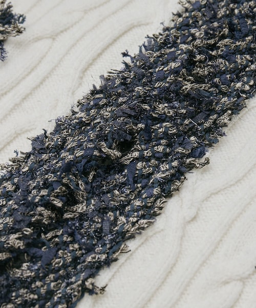 ROPE'（ロペ）の「【一部店舗限定】【LINTON TWEED】カシミヤブレンドケーブルカーディガン（カーディガン/ボレロ・レディース・オフホワイト/ネイビー系・F）」の17枚目の写真