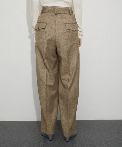 ADAM ET ROPE'（アダムエロペ）の「【公式サイト限定】【セットアップ対応】〈ADMERP〉ヘリンボンスラックス（スラックス・レディース・ブラウン・0.1/3.4）」の15枚目の写真