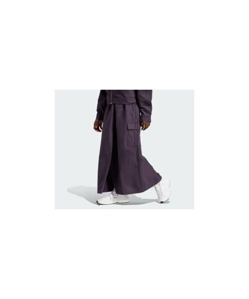adidas（アディダス）の「プレミアム エッセンシャルズ マキシ