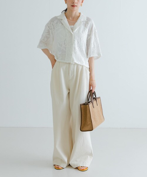 URBAN RESEARCH（アーバンリサーチ）の「『3サイズ展開』new basic　ツータックワイドデニムパンツ（デニムパンツ・レディース・INDIGO/IVORY・36/38/40）」の8枚目の写真