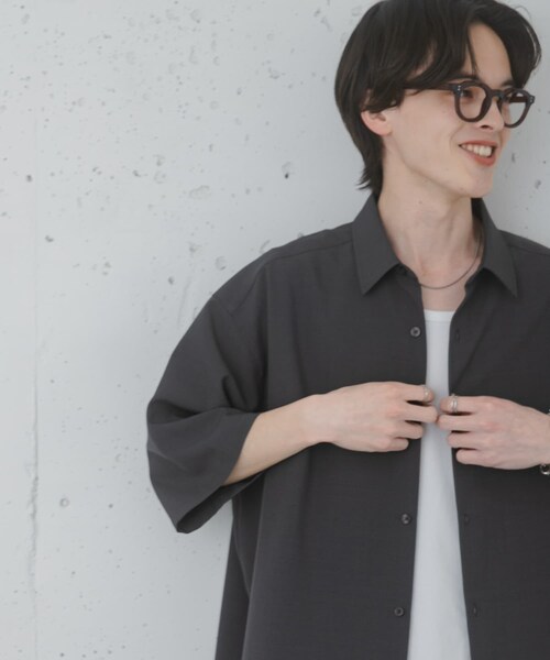 SENSE OF PLACE by URBAN RESEARCH(センスオブプレイスバイアーバンリサーチ)の「『ユニセックス』エクストラルーズショートスリーブシャツ(シャツ/ブラウス・メンズ・L.GRAY/CHARCOAL/MINT/BROWN・M/L)」の17枚目の写真
