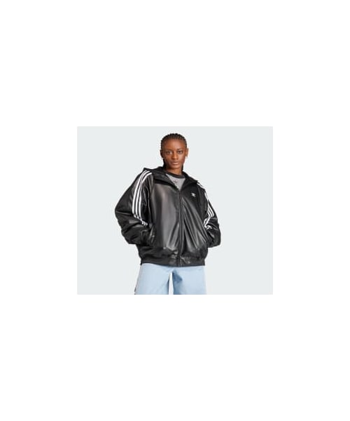 adidas（アディダス）の「Adilenium オーバーサイズ フェイクレザー