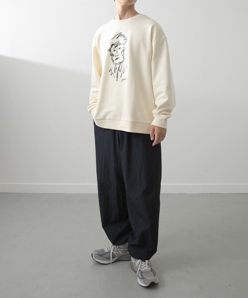 ITEMS URBANRESEARCH（アイテムズ アーバンリサーチ）の「フレンチアートプリントクルーネックスウェット（スウェット・メンズ・DRAWINGOFF/DRAWINGGRY/LOGO OFF/LOGO GRY・M/L）」の10枚目の写真