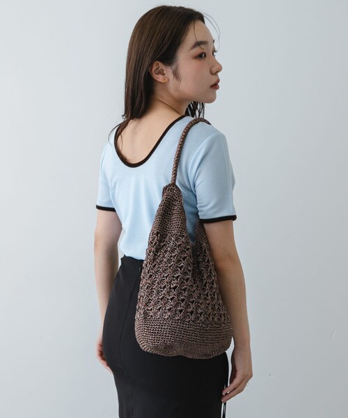 SENSE OF PLACE by URBAN RESEARCH（センスオブプレイスバイアーバンリサーチ）の「メタリックヤーンバッグ（かごバッグ・レディース・SILVER/NAVY/BROWN/MIX・One）」の6枚目の写真