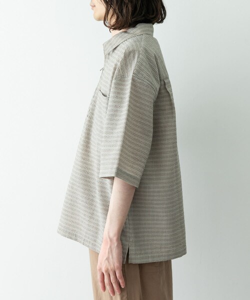URBAN RESEARCH Sonny Label(アーバンリサーチサニーレーベル)の「シアサッカーハーフジッププルオーバー(シャツ/ブラウス・メンズ・ベージュ/ブルー・M/L)」の16枚目の写真