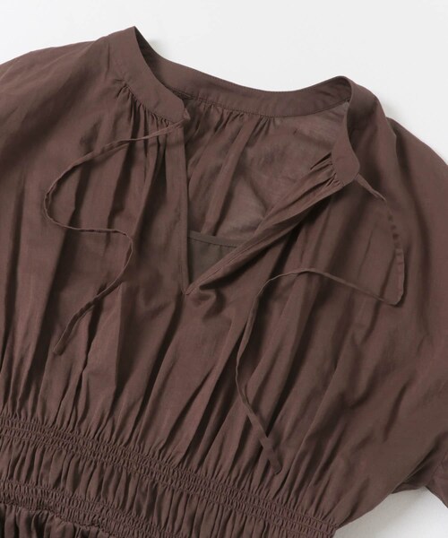 URBAN RESEARCH(アーバンリサーチ)の「コットンボイルシャーリングワンピース(ワンピース・レディース・BLACK/BROWN・Free)」の21枚目の写真