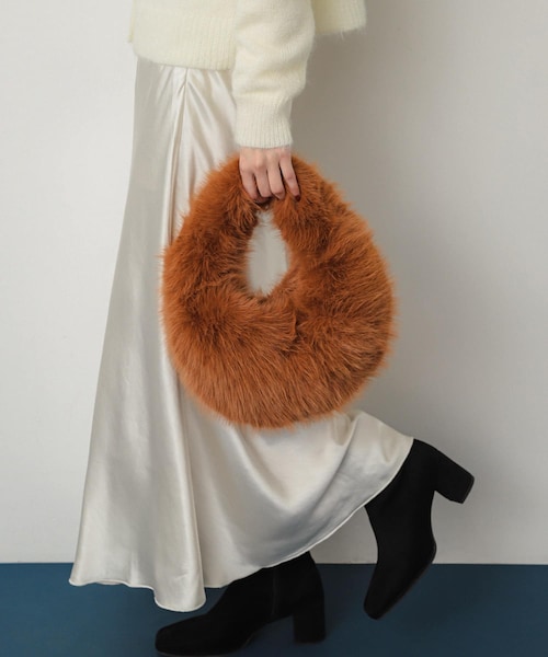 SENSE OF PLACE by URBAN RESEARCH(センスオブプレイスバイアーバンリサーチ)の「ファーラウンドバッグ(ハンドバッグ・レディース・BEIGE/BROWN/MINT・one)」の1枚目の写真