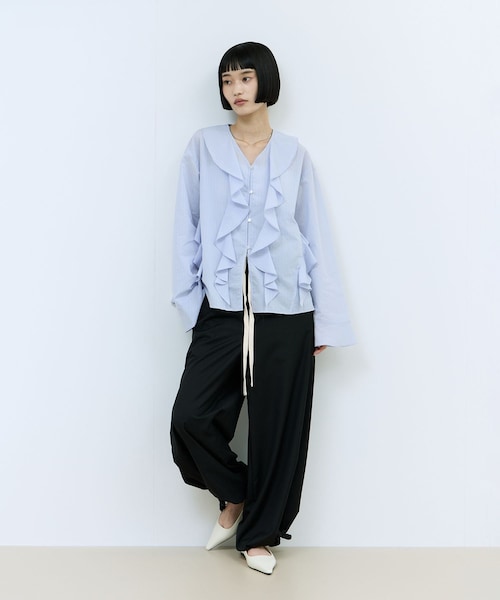 ADAM ET ROPE'（アダムエロペ）の「【WEB限定】サイドスリットパンツ（その他パンツ・レディース・ブラック/ベージュ系・34/36/38）」の9枚目の写真